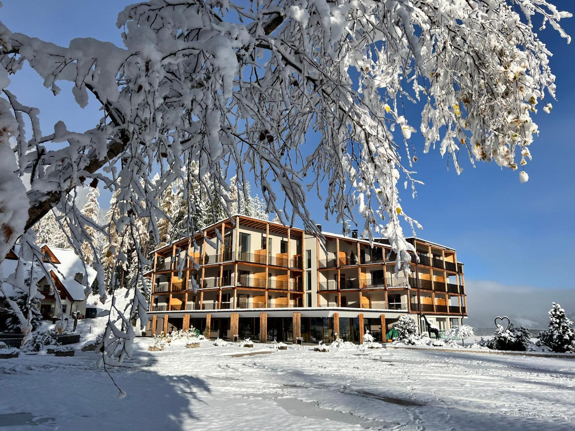 Hotel Lech Da Sompunt باديا المظهر الخارجي الصورة