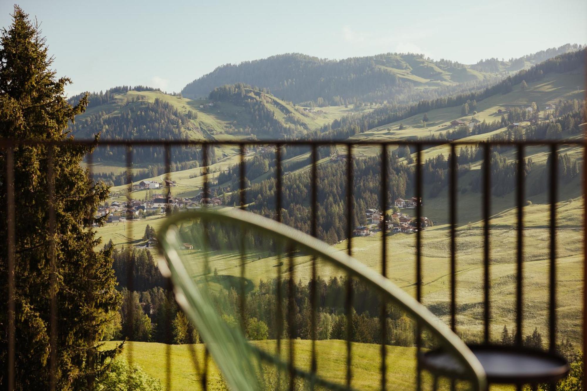 Hotel Lech Da Sompunt باديا المظهر الخارجي الصورة